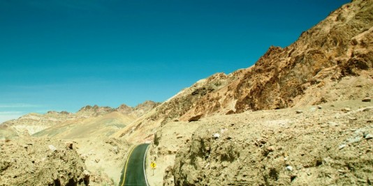 Route dans la Death Valley